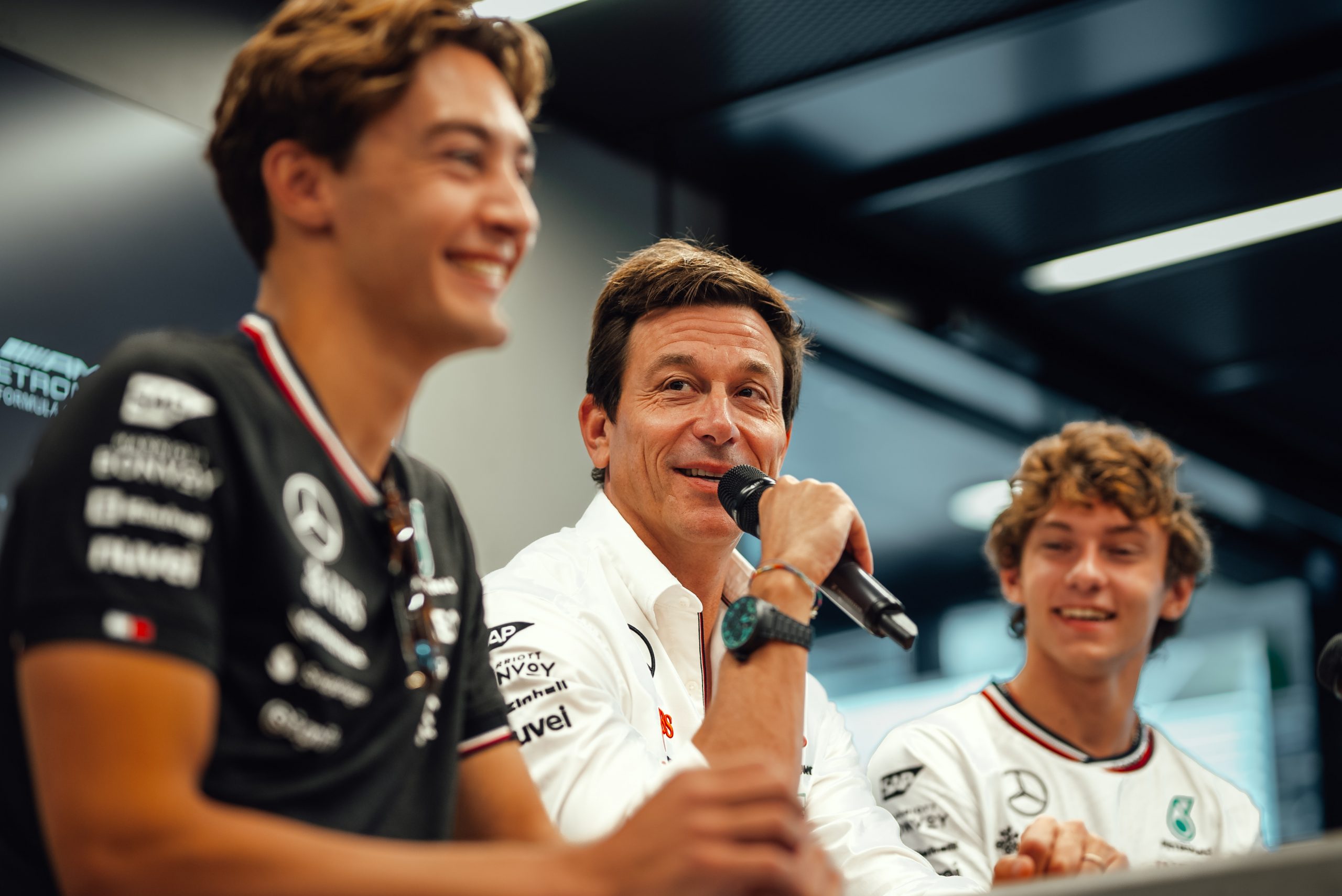 George Russell (Mercedes), Toto Wolff (Mercedes) et Andrea Kimi Antonelli (Mercedes) - ©️ Mercedes