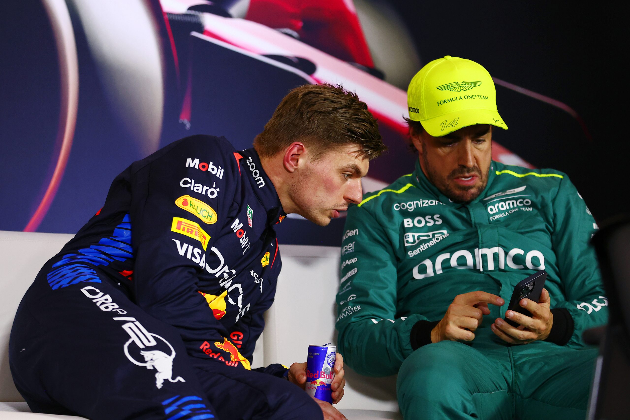 F1 Grand Prix de Chine - Alonso & Verstappen - Red Bull Content Pool