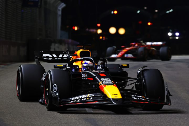 SINGAPOUR : Max Verstappen devance Charles Leclerc - Red Bull Content Pool