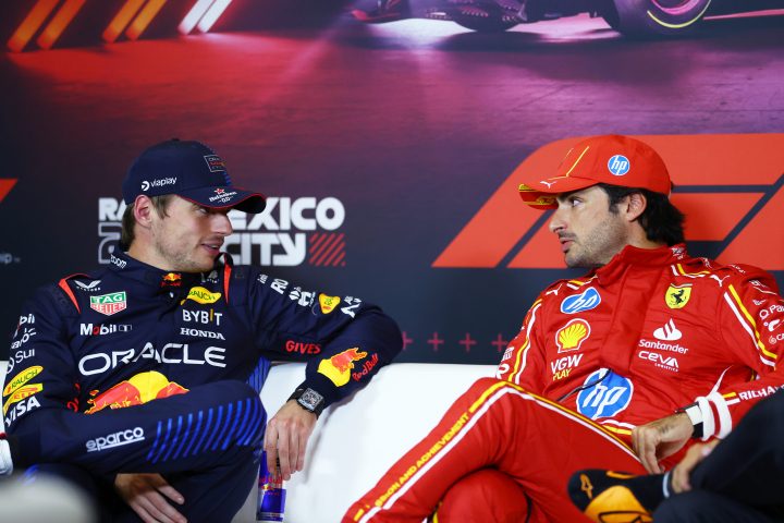 Max Verstappen (Red Bull) et Carlos Sainz (Ferrari) - ©️ Red Bull Content Pool