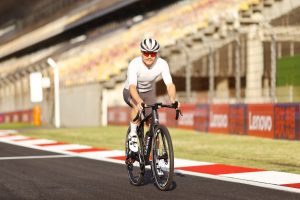 Vidéo – Valtteri Bottas a effectué un improbable Ironman 