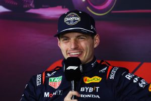 Max Verstappen tacle avec humour Zak Brown, PDG de McLaren