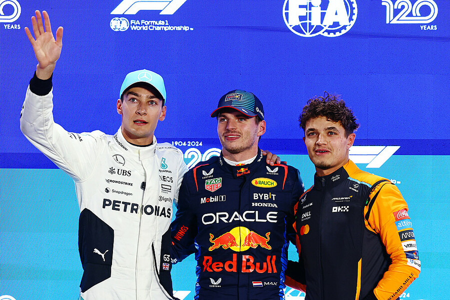 George Russell (Mercedes), Max Vertappen (Red Bull) et Lando Norris (McLaren)