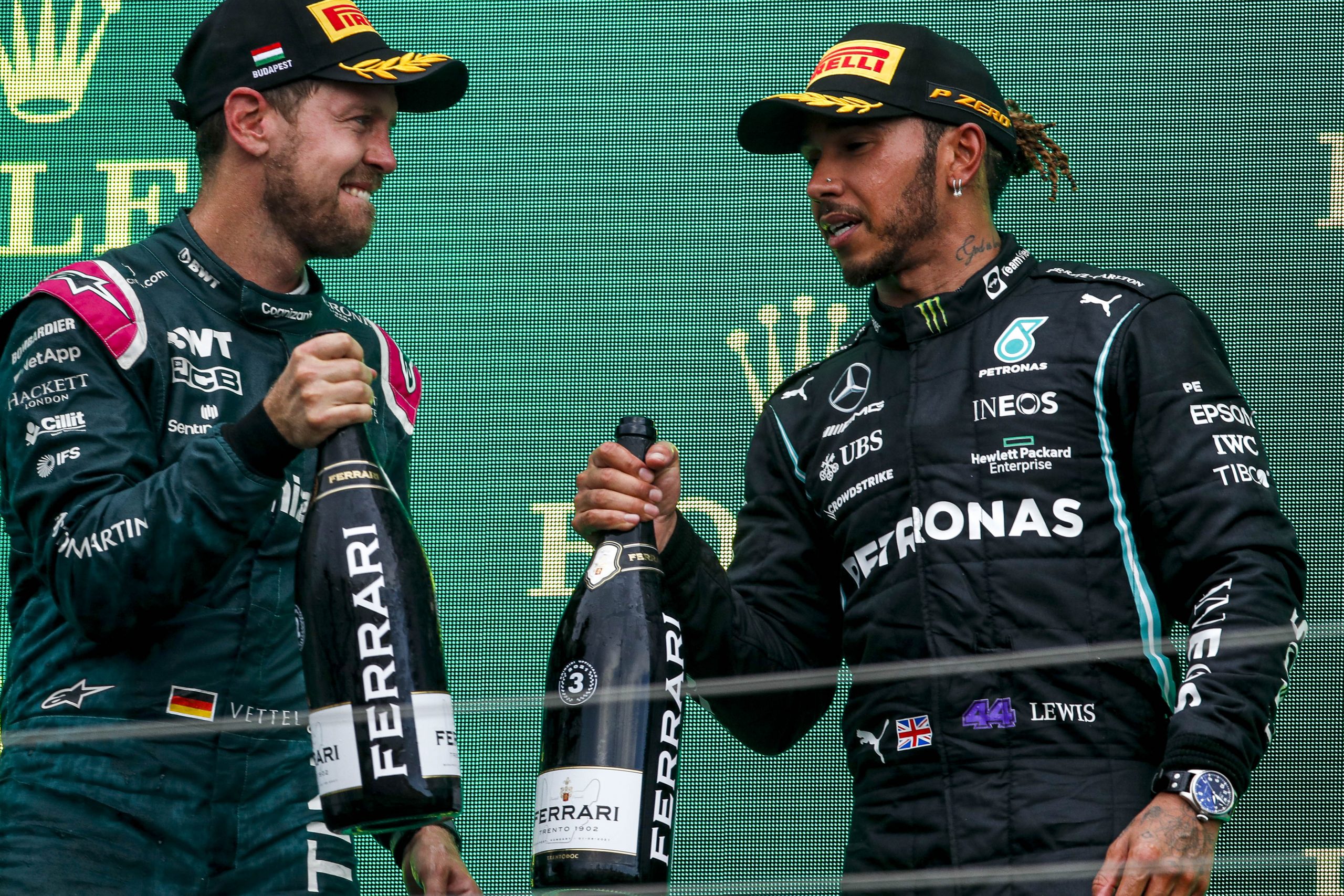 Sebastian Vettel (Aston Martin) et Lewis Hamilton (Mercedes) - ©️ Aston Martin