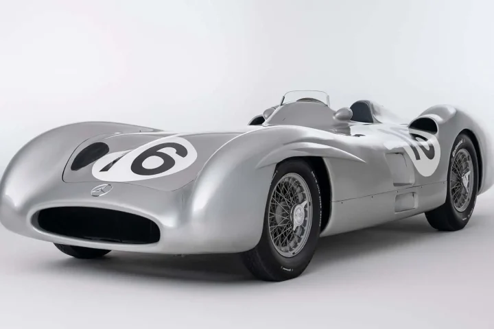 Mercedes W169 R - Photo: RM Sotheby's