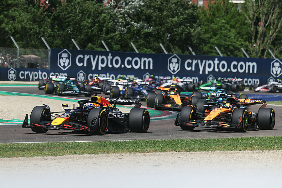 Le départ à Imola
