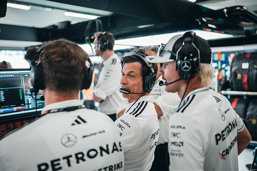 La réaction étonnamment clémente de Toto Wolff sur la manoeuvre de Max Verstappen