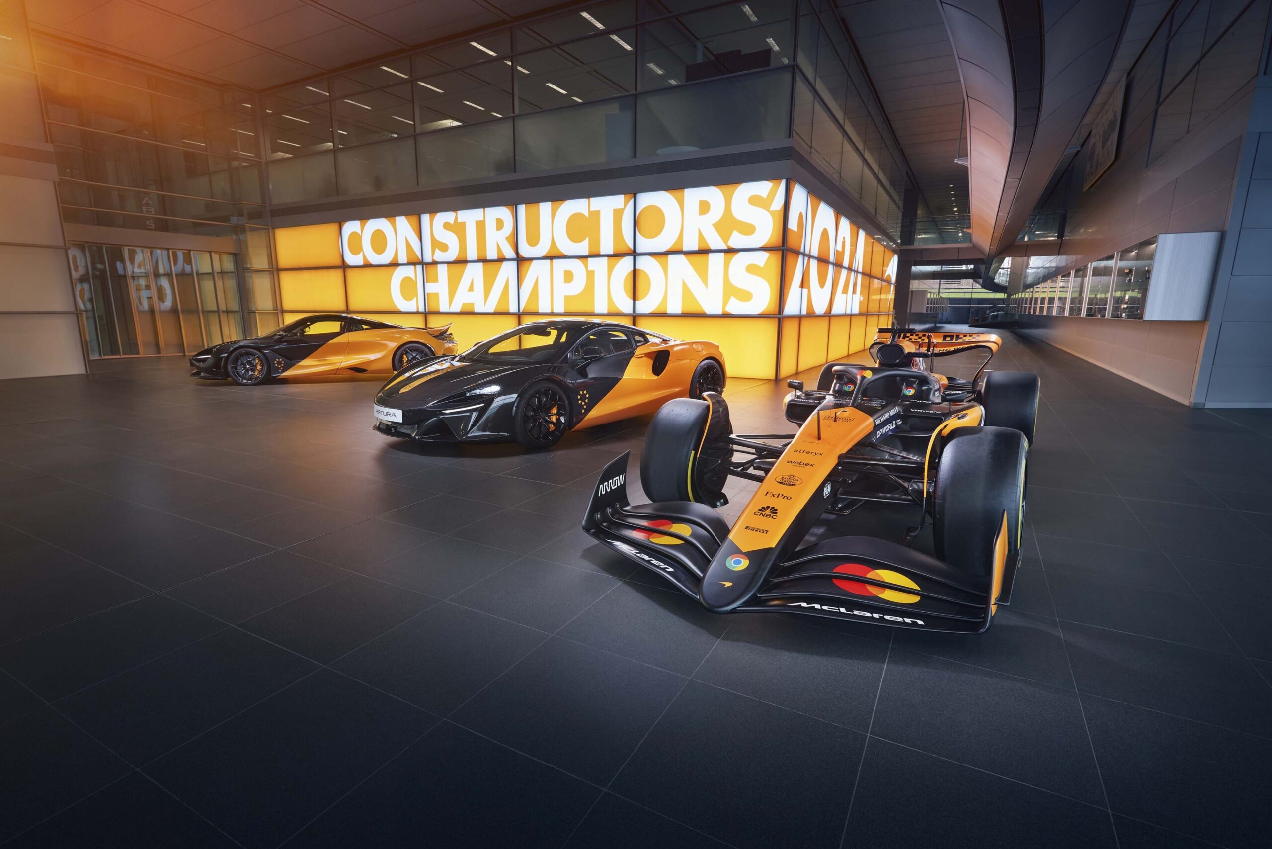 Le Festival de Goodwood 2025 : McLaren met le paquet avec l’hypercar W1