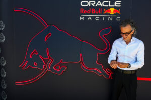 Red Bull – Laurent Mekies souhaite marquer une différence avec « l’ère Horner »