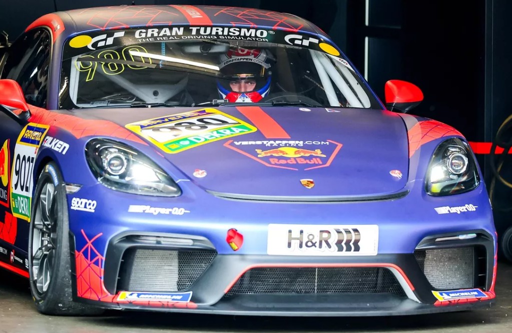 Permis Nordschleife décroché, Verstappen met le cap sur les GT3 et les 24 Heures du Nürburgring !