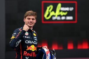 Max Verstappen signe un Grand Chelem et égale Lewis Hamilton