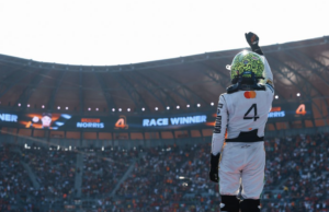 Lando Norris réagit avec humour aux huées du public mexicain après sa victoire