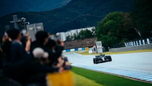 Mercedes fait revenir la F1 en Corée du Sud avec une démonstration de Bottas